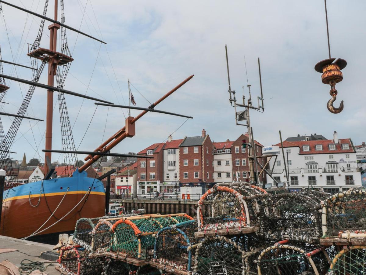Ferienwohnung The Surfers Bolt Hole Whitby Exterior foto